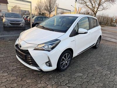 Gebraucht Toyota Yaris Hybrid Club 75 PS (55 kW) 2019 Weiß Limousine