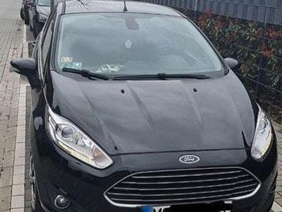 Second-hand Ford Fiesta Titanium 101 CP (74 kW) 2017 Negru Hatchback
