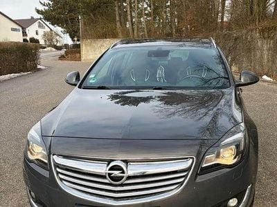 Gebraucht Opel Insignia 194 PS (142 kW) 2013 Grau Kombi