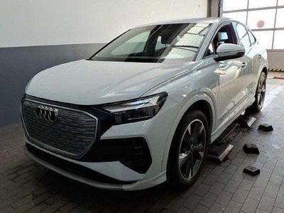 Weiß Gebraucht 2021 Audi Q4 Sportback e-tron Ambiente SUV | 29.999 € (Etwas zu teuer)
