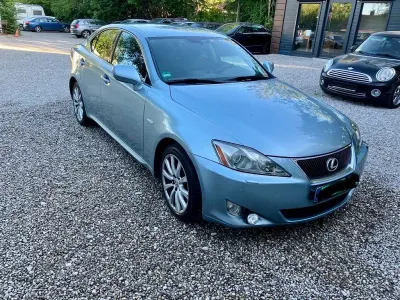 Gebraucht Lexus IS220 177 PS (130 kW) 2007 Blau Limousine