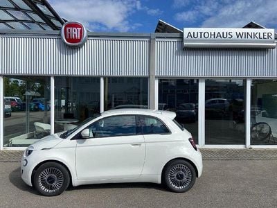 Gebraucht Fiat 500e Basis 86 kW (118 PS) 2023 Colore esterno (arktis weiß) Limousine
