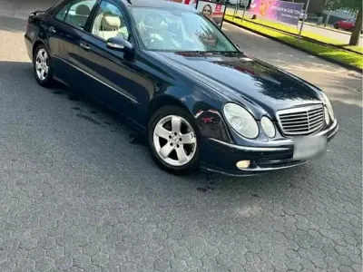 Gebraucht Mercedes E320 255 PS (187 kW) 2005 Blau Limousine