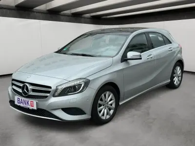 Gebraucht Mercedes A200 136 PS (100 kW) 2014 Silber Kleinwagen
