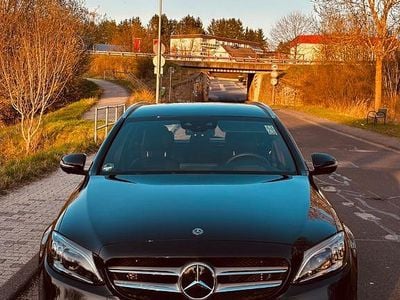 Gebraucht Mercedes C300 Avantgarde 258 PS (189 kW) 2018 Schwarz Kombi
