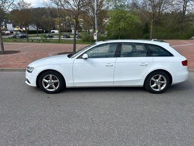 Używany Audi A4 Ambition 120 KM (88 kW) 2012 Biały Kombi