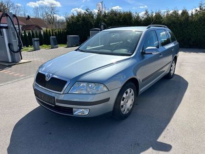 gebraucht Skoda Octavia Combi Ambiente*Automatik*TÜV-NEU*8-Fachb