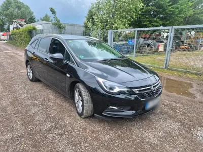 Gebraucht Opel Astra 136 PS (100 kW) 2019 Schwarz Kombi