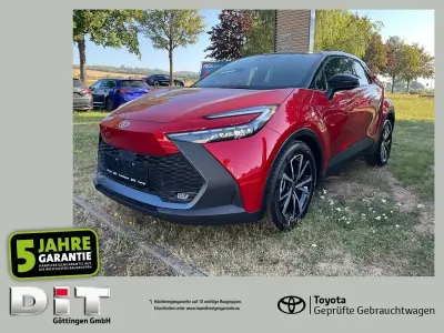 Neu Toyota C-HR 140 PS (102 kW) 2026 Rot SUV