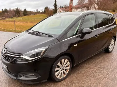 Gebraucht Opel Zafira Tourer Innovation 170 PS (125 kW) 2017 Schwarz Van / Kleinbus