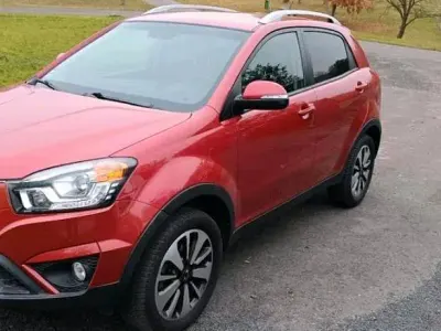 Usata SsangYong Korando 150 CV (110 kW) 2014 Rosso SUV