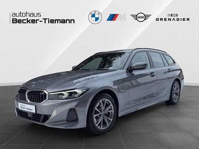 Gebraucht BMW 330e Efficient Dynamics 292 PS (214 kW) 2022 Skyscraper grau Kombi