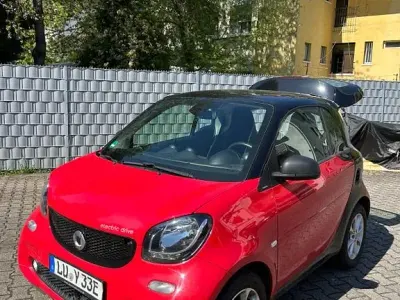 Gebraucht Smart ForTwo Coupé 60 kW (82 PS) 2017 Rot Coupé