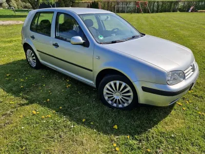 Gebraucht VW Golf IV Basis 75 PS (55 kW) 2000 Silber Limousine