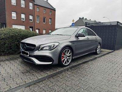 Mercedes CLA45 AMG