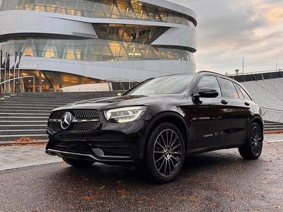 Schwarz Gebraucht 2021 Mercedes GLC200 AMG SUV | 43.499 € (Fairer Preis)