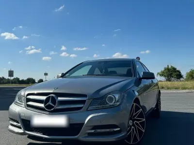 Gebraucht Mercedes C350 306 PS (225 kW) 2012 Grau Coupé