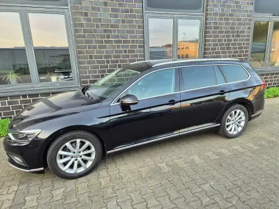 Gebraucht VW Passat Elegance 150 PS (110 kW) 2020 Schwarz Kombi