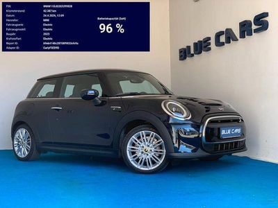 Second-hand Mini Cooper SE Classic 135 kW (184 CP) 2023 Negru Hatchback
