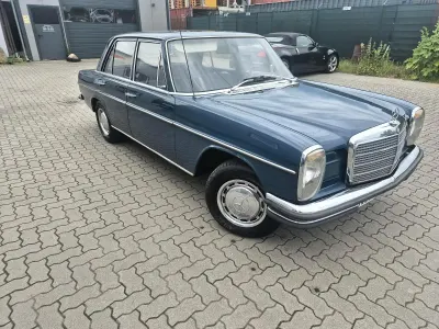 Gebraucht Mercedes 250/8 131 PS (96 kW) 1969 Blau Limousine