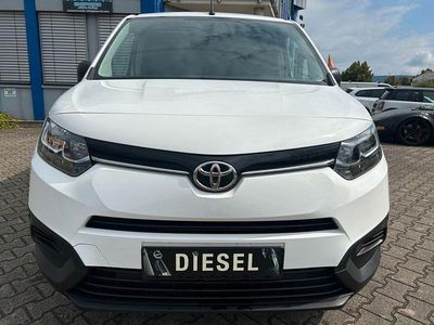 Gebraucht Toyota Proace City City 102 PS (75 kW) 2022 Weiß Van / Kleinbus