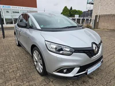 Gebraucht Renault Scénic LIMITED 140 PS (102 kW) 2018 Silbermetallic Van / Kleinbus