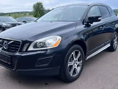 Gebraucht Volvo XC60 Summum 215 PS (158 kW) 2012 Schwarz SUV
