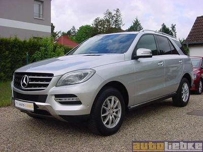 gebraucht Mercedes ML350 BlueTEC 4M LEDER,NAVI,XEN-ILS,RFK,eHK,DWA,MB-SH!!!