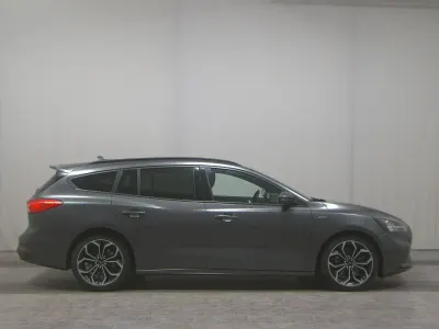 Gebraucht Ford Focus ST-Line 150 PS (110 kW) 2019 Grau Kombi