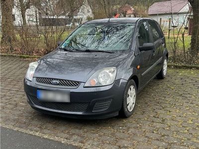 gebraucht Ford Fiesta 1.3 Benzin