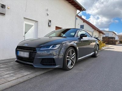 Gebraucht Audi TT Ambiente 230 PS (169 kW) 2017 Grau Coupé