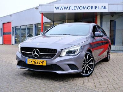 Gebraucht Mercedes CLA180 Shooting Brake Prestige 122 PS (89 kW) 2015 Grau Kombi
