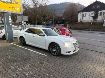 Usata Lancia Thema 239 CV (175 kW) 2012 Bianco Berlina