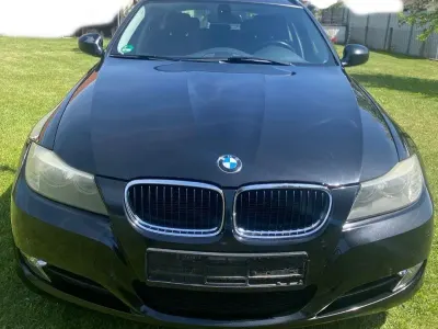 Używany BMW 318 Efficient Dynamics 143 KM (105 kW) 2011 Czarny Kombi
