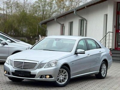 Second-hand Mercedes E200 136 CP (100 kW) 2009 Argintiu Berlinǎ