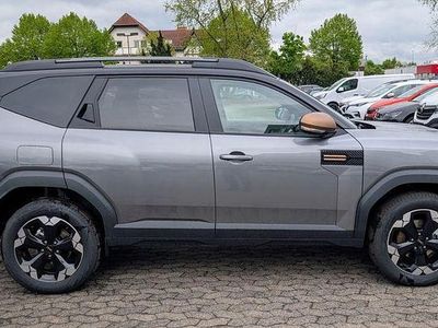 Grau Gebraucht 2025 Dacia Bigster Extreme SUV | 26.800 € (Guter Preis)