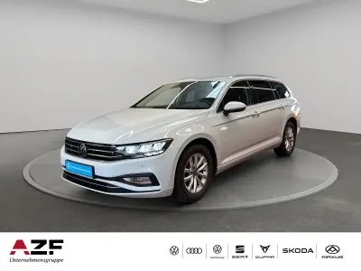Gebraucht VW Passat Business 150 PS (110 kW) 2022 Gletscherweiß metallic Kombi