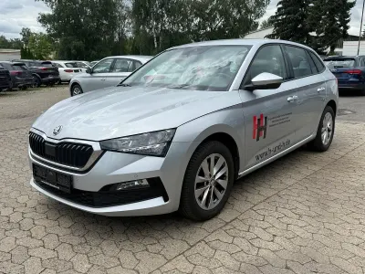 Gebraucht Skoda Scala Ambition 110 PS (80 kW) 2023 Silber Kleinwagen