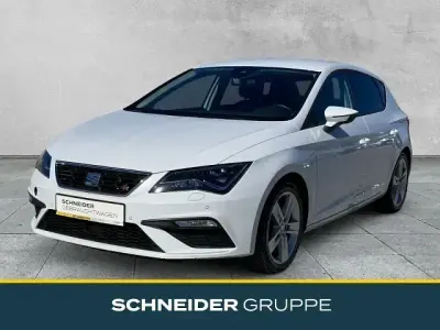 Używany Seat Leon FR 184 KM (135 kW) 2019 Biały Sedan/Limuzyna