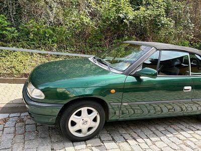 Gebraucht Opel Astra Cabriolet 75 PS (55 kW) 1999 Grün Cabrio