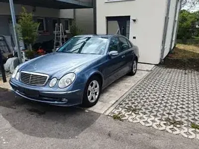 Używany Mercedes E220