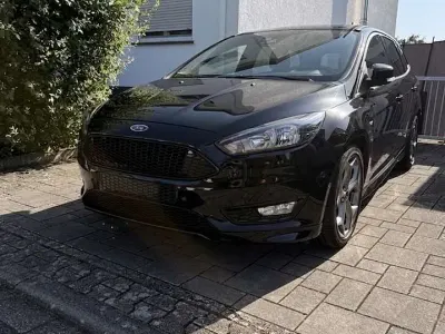 Gebraucht Ford Focus Titanium 101 PS (74 kW) 2018 Kombi