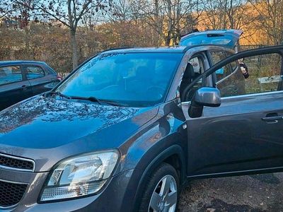 Second-hand Chevrolet Orlando 141 CP (103 kW) 2011 Gri Monovolum