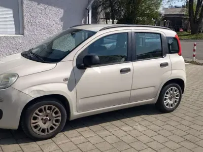 Gebraucht Fiat Panda Easy 69 PS (50 kW) 2014 Weiß Kleinwagen