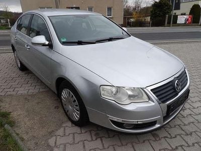 Używany VW Passat Comfortline 150 KM (110 kW) 2005 Srebrny Sedan/Limuzyna