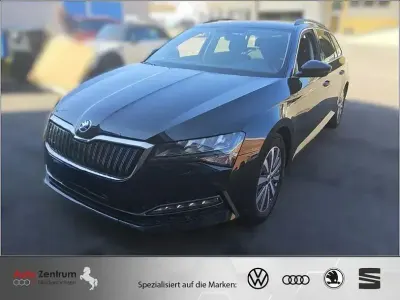 Gebraucht Skoda Superb Ambition 218 PS (160 kW) 2022 Black magic pearlescent Kombi
