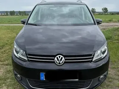 Gebraucht VW Touran Cup 140 PS (102 kW) 2015 Schwarz Van / Kleinbus