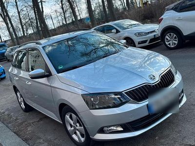 Gebraucht Skoda Fabia 105 PS (77 kW) 2015 Silber Kombi