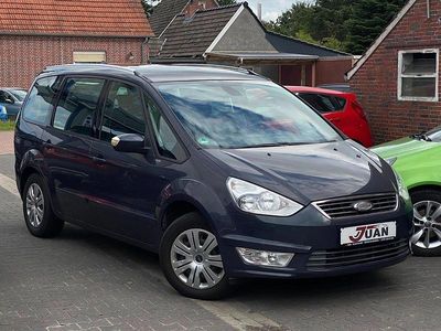 Grau Gebraucht 2011 Ford Galaxy Trend Van / Kleinbus | 11.250 €