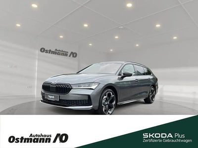 Nuova Skoda Superb SportLine 193 CV (141 kW) 2025 Grigio Station wagon
